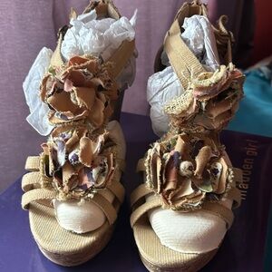 Madden girl wedge 7.5